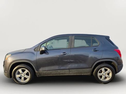 Used 2016 Chevrolet Trax LS AWD/4WD image 3