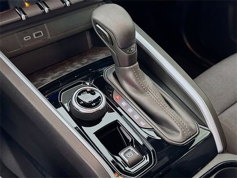 Used 2023 Chevrolet Colorado Trail Boss w/ Advanced Trailering Package image 26