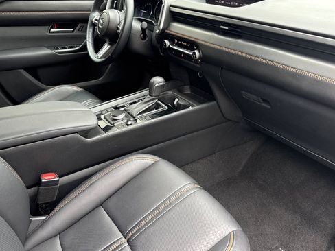 Used 2025 MAZDA CX-50 AWD 2.5 Hybrid w/ Premium Pkg image 19