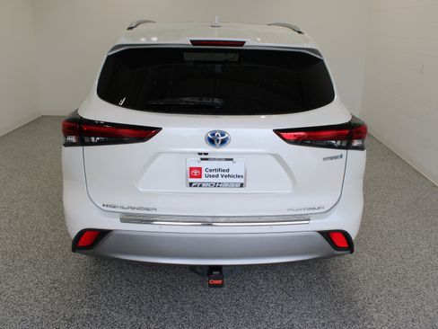 Used 2020 Toyota Highlander Platinum AWD/4WD image 8