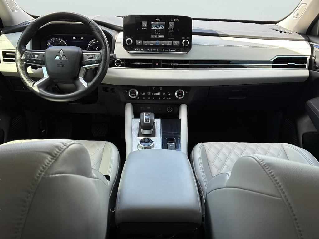 Used 2024 Mitsubishi Outlander SEL FWD image 18