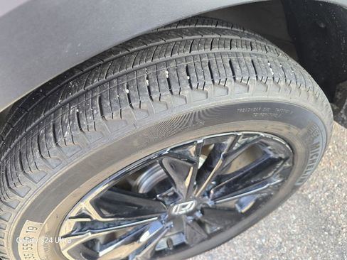 Used 2023 Honda CR-V Sport Touring image 4