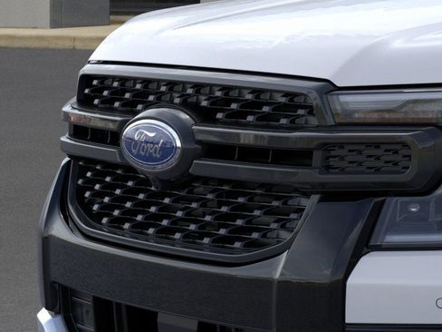 New 2025 Ford Ranger Lariat w/ Convenience Package image 17