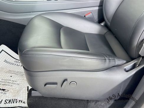 Used 2023 Tesla Model Y Long Range image 26