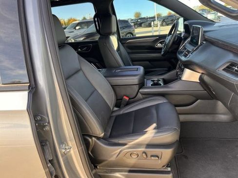 Used 2024 Chevrolet Tahoe Z71 w/ Luxury Package image 25