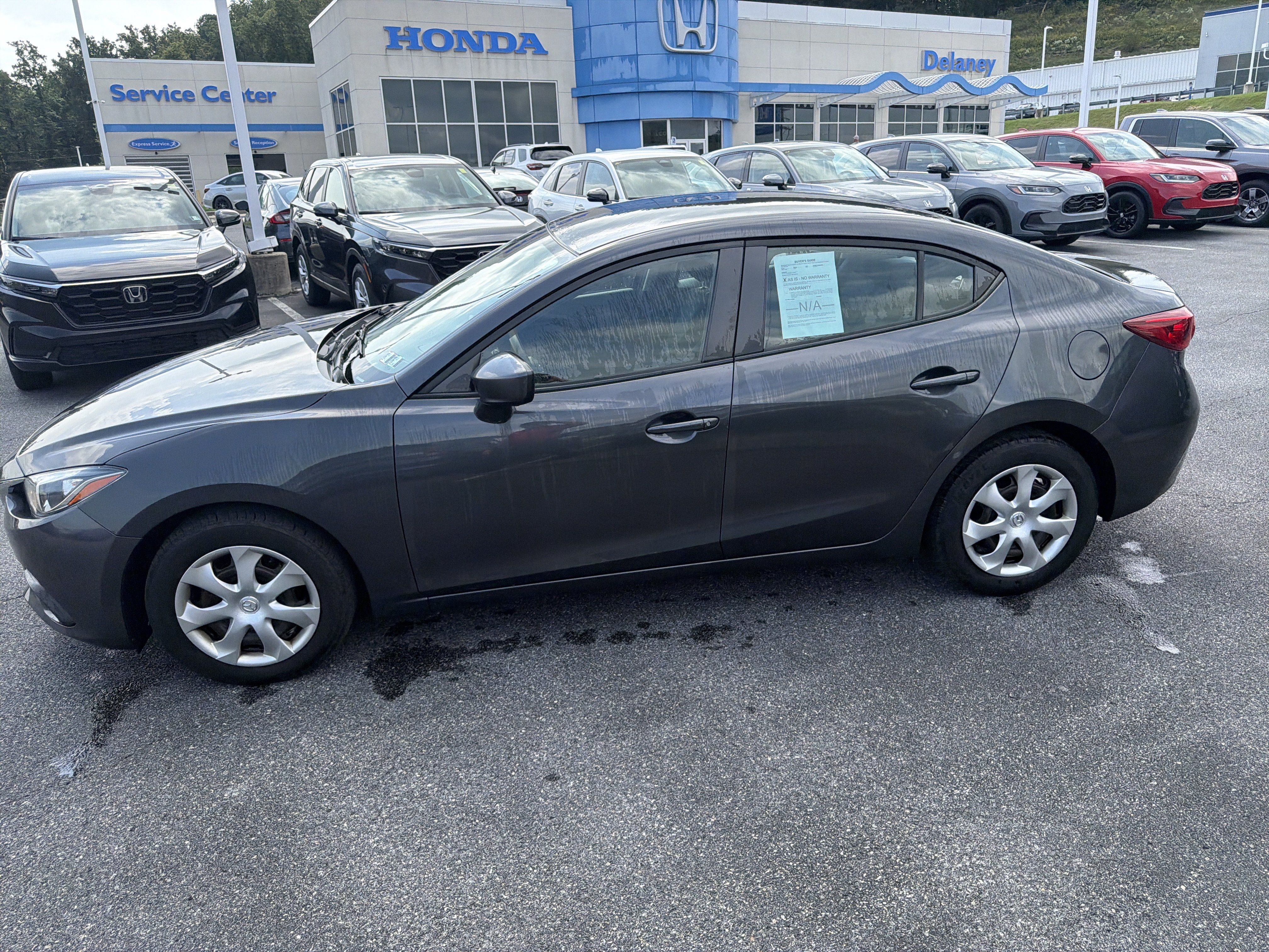 Used 2016 MAZDA MAZDA3 i Sport FWD image 11