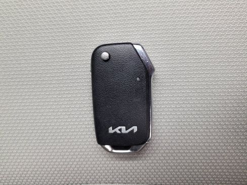 Used 2023 Kia Forte LXS w/ LXS Technology Package FWD image 32