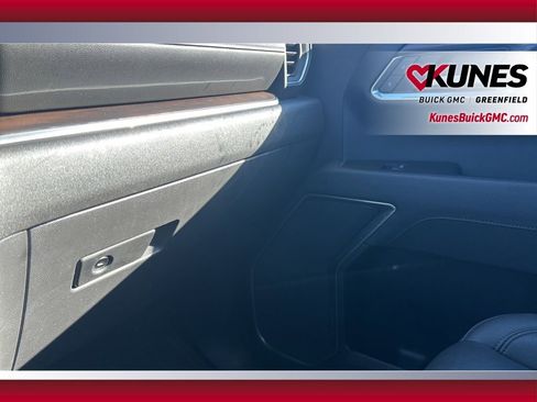 Used 2025 GMC Sierra 1500 SLT image 26