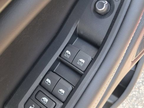 Used 2023 Jeep Grand Cherokee Altitude AWD/4WD image 14