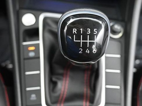 Used 2026 Volkswagen Jetta GLI Autobahn FWD image 21