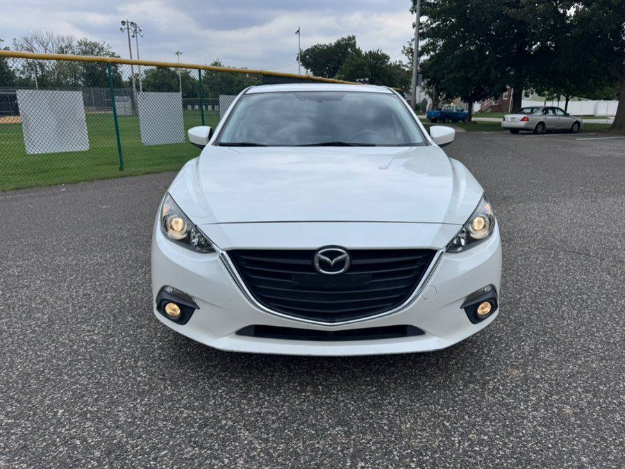 Used 2016 MAZDA MAZDA3 i Touring w/ Popular Equipment Package FWD image 2