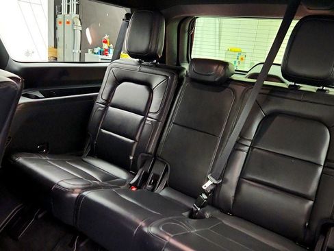 Used 2022 Lincoln Navigator L Reserve image 23