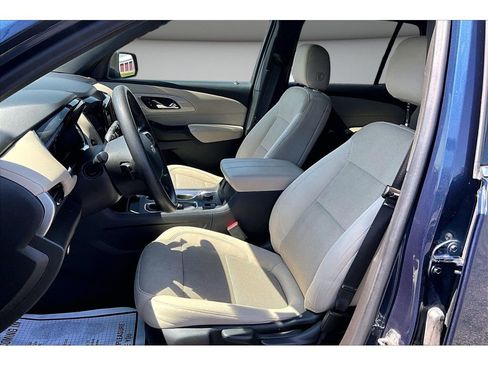 Used 2022 Chevrolet Traverse LS AWD/4WD image 26