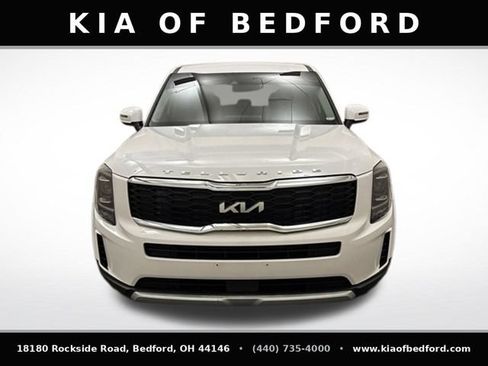 Used 2022 Kia Telluride LX AWD/4WD image 2