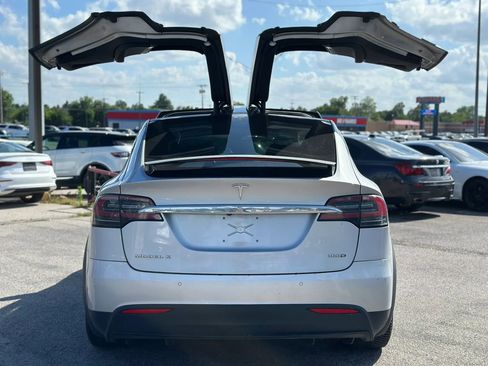 Used 2018 Tesla Model X 100D AWD/4WD image 12