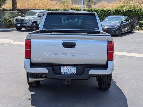Used 2026 Toyota Tacoma SR5 AWD/4WD image 9