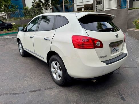 Used 2012 Nissan Rogue S w/ Special Edition Pkg FWD image 4