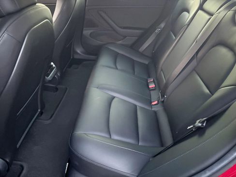 Used 2018 Tesla Model 3 Long Range image 13