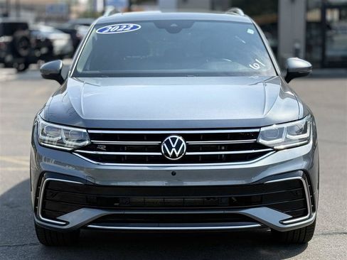 Used 2022 Volkswagen Tiguan SEL R-Line AWD/4WD image 2