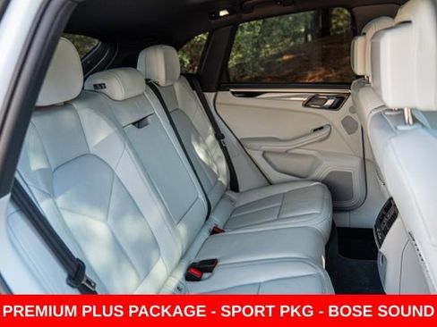 Used 2024 Porsche Macan w/ Premium Plus Package AWD/4WD image 45
