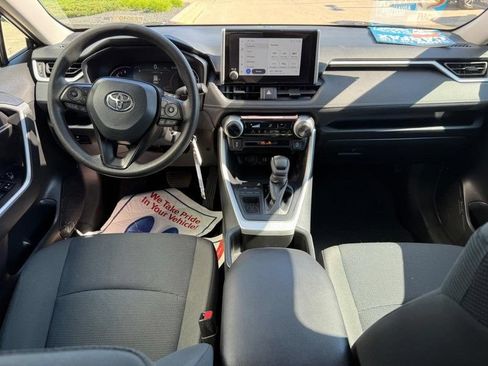 Used 2025 Toyota RAV4 LE FWD image 13
