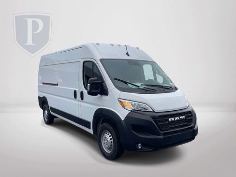 New 2026 RAM ProMaster 2500 w/ Convenience Group FWD image 2