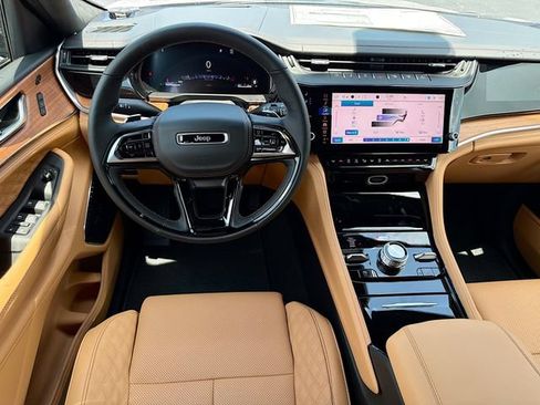 New 2026 Jeep Grand Cherokee L Summit w/ Advanced Protech Group IV AWD/4WD image 24