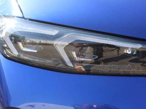 Used 2023 BMW 330i Sedan w/ M Sport Package image 61