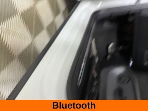 Used 2023 Volkswagen Tiguan SE R-Line FWD image 11