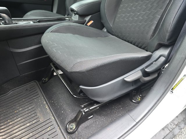 Used 2024 Nissan Kicks SV FWD image 23