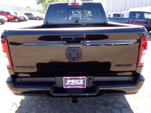 Used 2024 RAM 1500 Big Horn AWD/4WD image 2