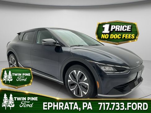 Used 2024 Kia EV6 Light AWD/4WD image 1