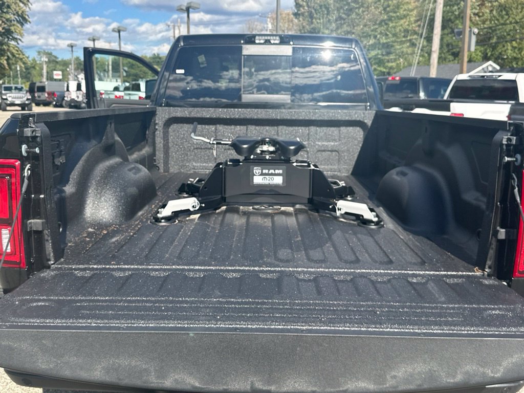 New 2027 RAM 3500 Laramie AWD/4WD image 30