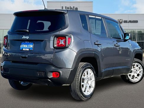Used 2023 Jeep Renegade Latitude image 23