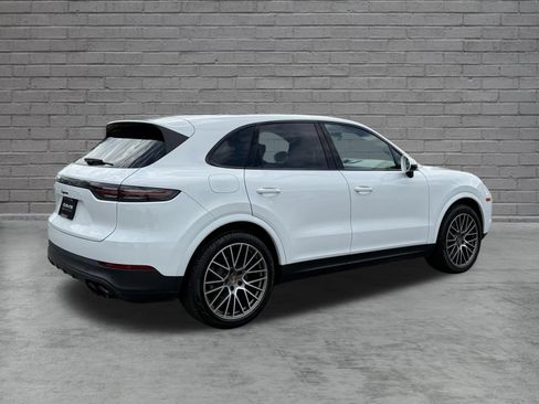 Used 2023 Porsche Cayenne Platinum Edition AWD/4WD image 8