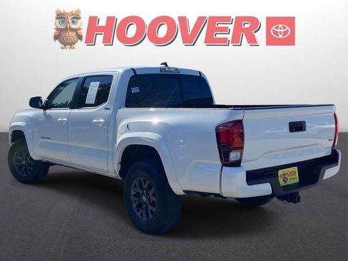 Used 2023 Toyota Tacoma SR5 w/ Technology Package image 5