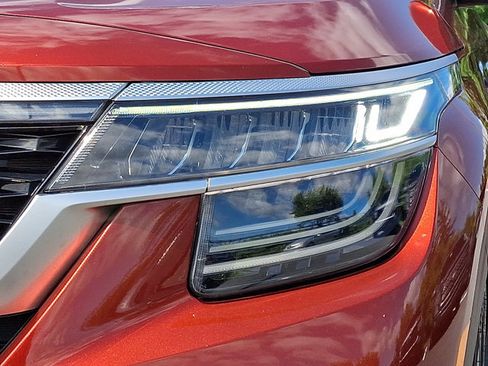 Used 2022 Kia Seltos SX AWD/4WD image 10