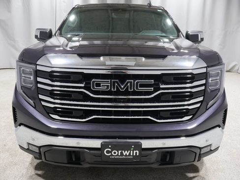 Used 2022 GMC Sierra 1500 SLT w/ SLT Convenience Package AWD/4WD image 9