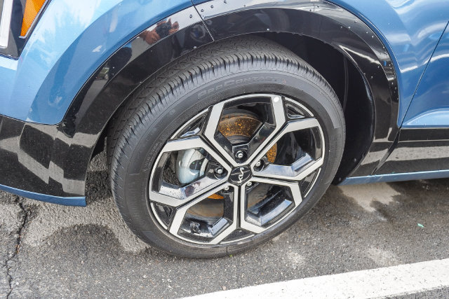 Used 2023 Kia Niro EX Touring FWD image 5