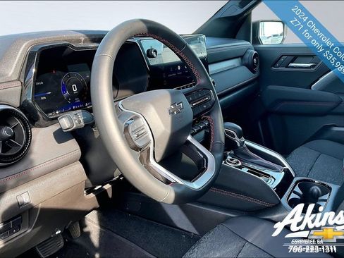 Used 2024 Chevrolet Colorado Z71 w/ Advanced Trailering Package AWD/4WD image 13