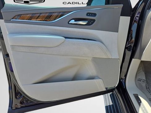 Used 2021 Cadillac Escalade ESV Premium Luxury Platinum AWD/4WD image 14