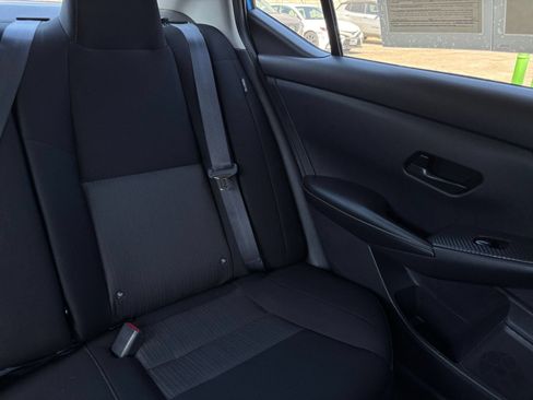 Used 2025 Nissan Sentra SV FWD image 37