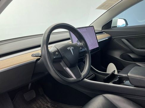 Used 2018 Tesla Model 3 Mid Range image 19