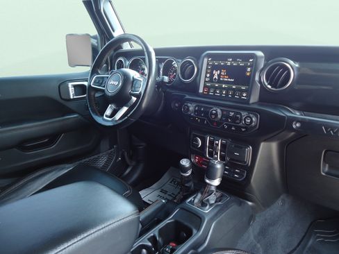 Used 2021 Jeep Wrangler Unlimited Rubicon w/ Dual Top Group AWD/4WD image 31