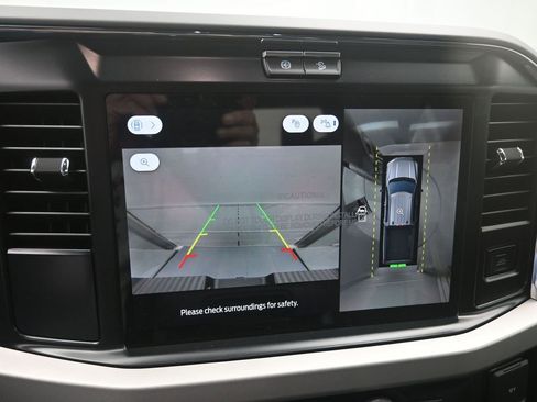 New 2026 Ford F250 XLT w/ XLT Premium Package image 3