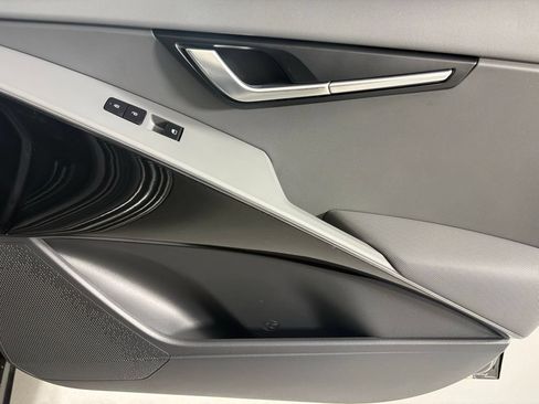 New 2026 Kia Niro EX FWD image 12