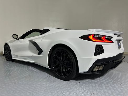Used 2023 Chevrolet Corvette Stingray Preferred Cpe w/ 2LT image 3