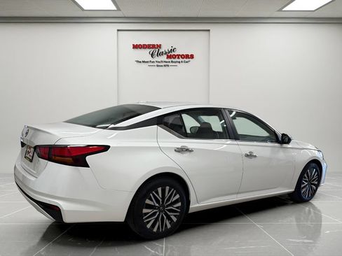 Used 2025 Nissan Altima 2.5 SV FWD image 5