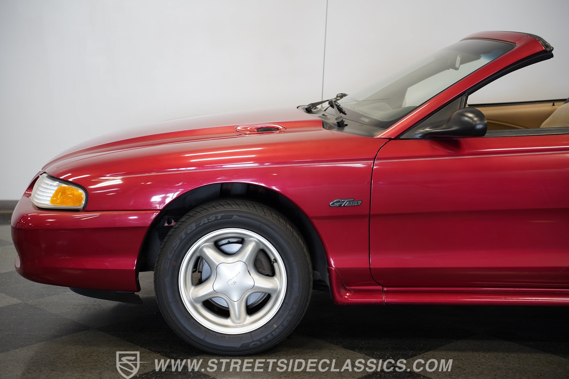 Used 1998 Ford Mustang GT RWD image 25