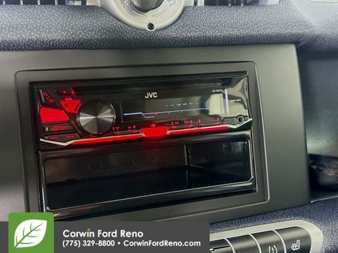 Used 2015 smart fortwo pure image 11